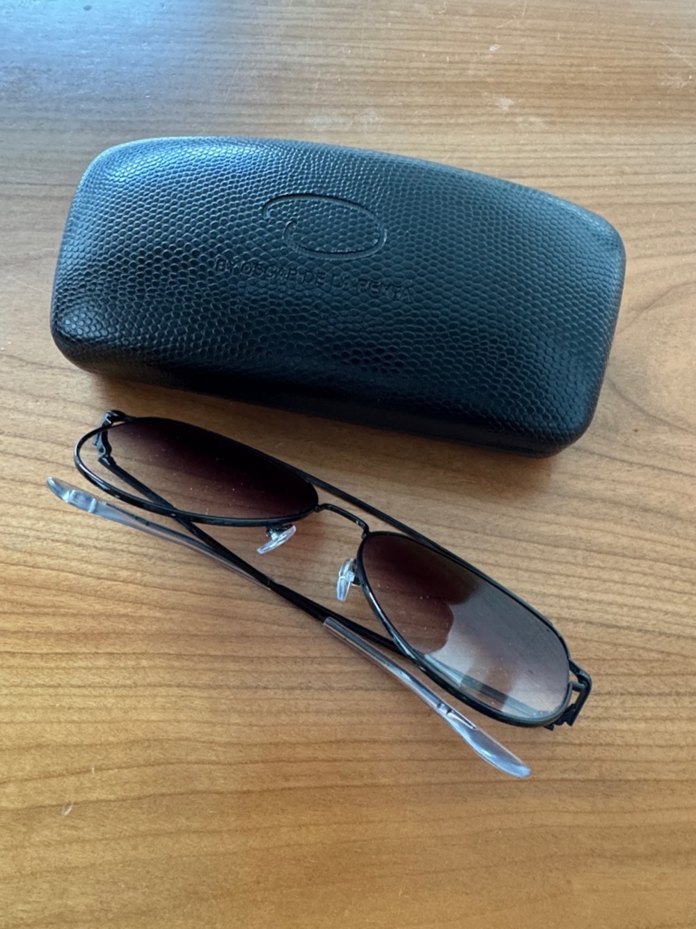 OSCAR DE LA RENTA SUNGLASSES
